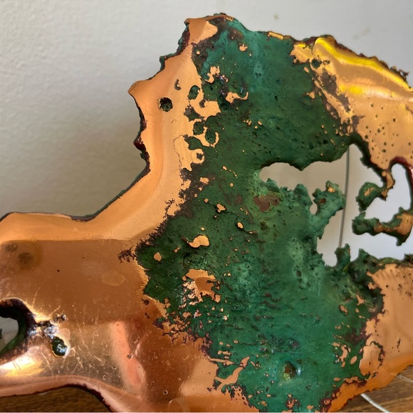 Decorative copper display specimen on a stand - Picture 3 of 4